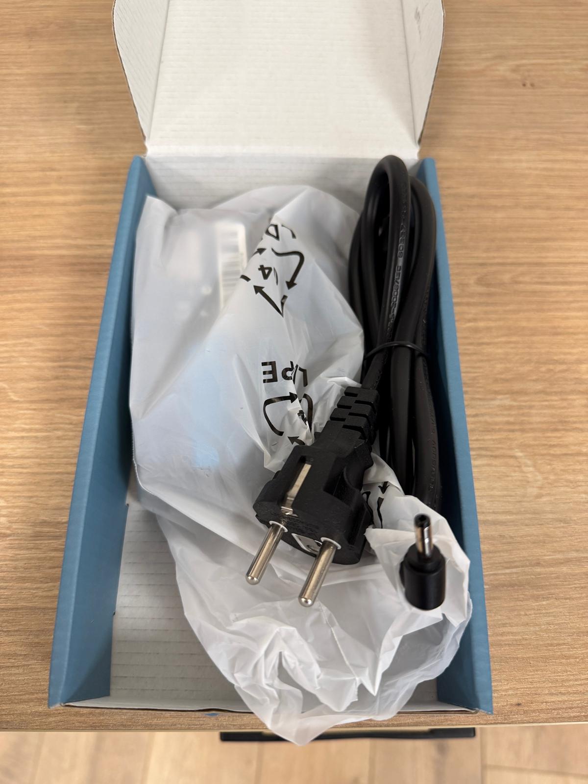 Lenovo Laptop Notebook Adaptör 20V 3,25A - İnce Uç